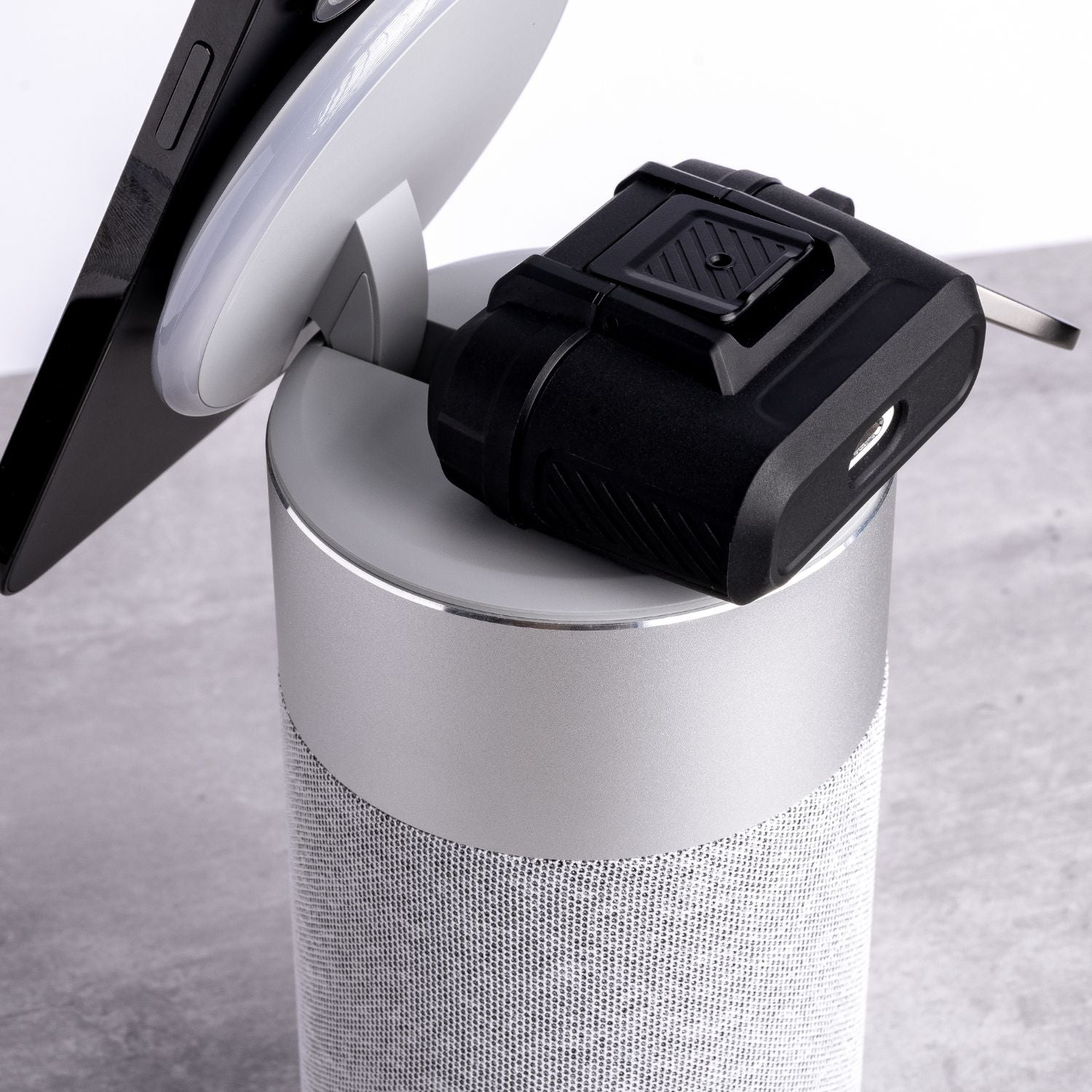 Magnetic Charger Speaker